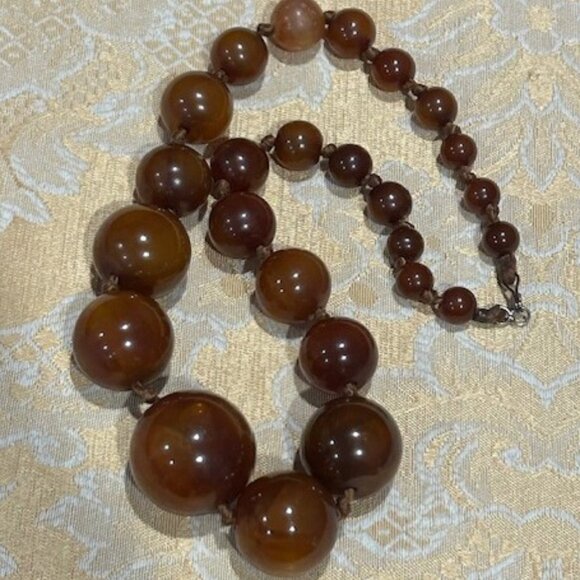 20” BAKELITE Marbled Brown Graduated Round Bead NECKLACE - Picture 6 of 9
